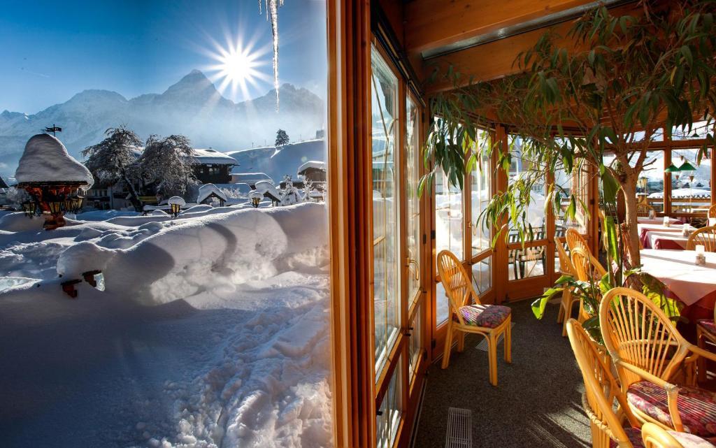 Hotel Bergland Lermoos Luaran gambar